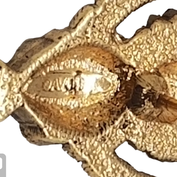 AVON 1994 ANGEL OF LOVE CHERUB HEART PIN - Picture 3 of 3